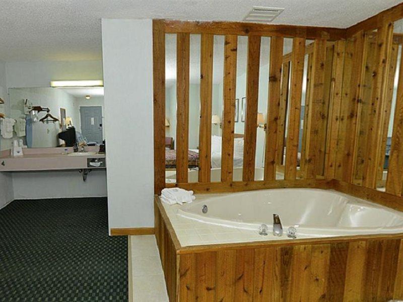 Americas Best Value Inn סיינט איגנס מראה חיצוני תמונה