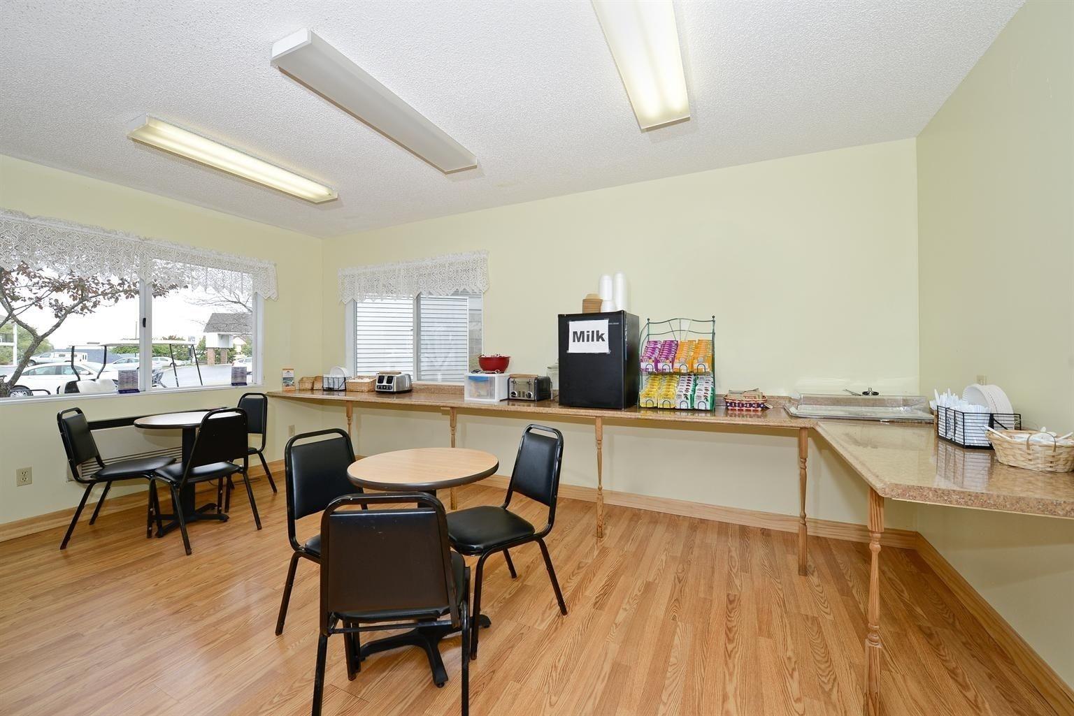 Americas Best Value Inn סיינט איגנס מראה חיצוני תמונה