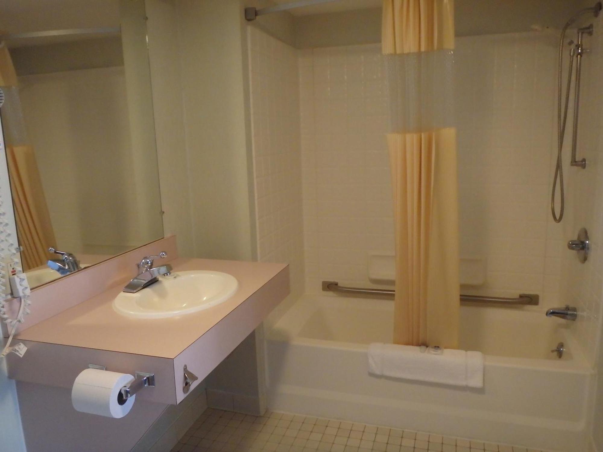 Americas Best Value Inn סיינט איגנס חדר תמונה