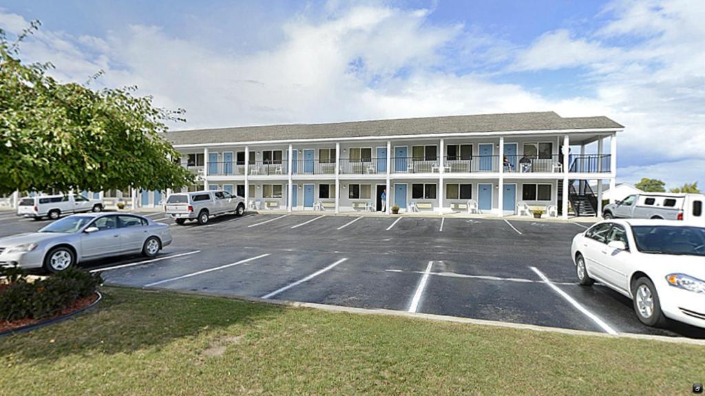 Americas Best Value Inn סיינט איגנס מראה חיצוני תמונה