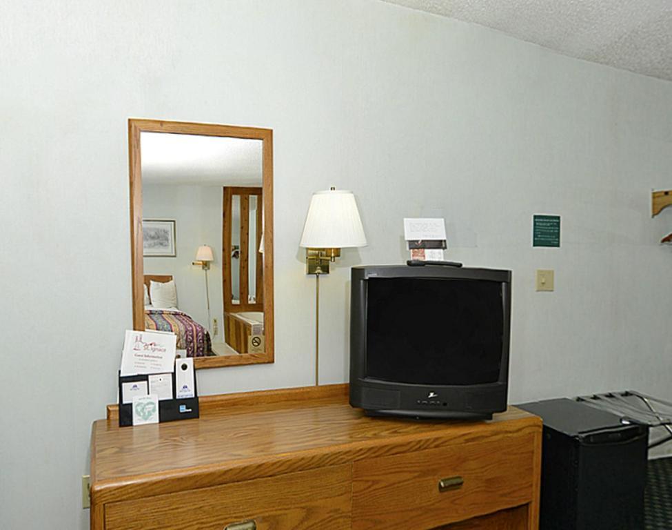 Americas Best Value Inn סיינט איגנס חדר תמונה